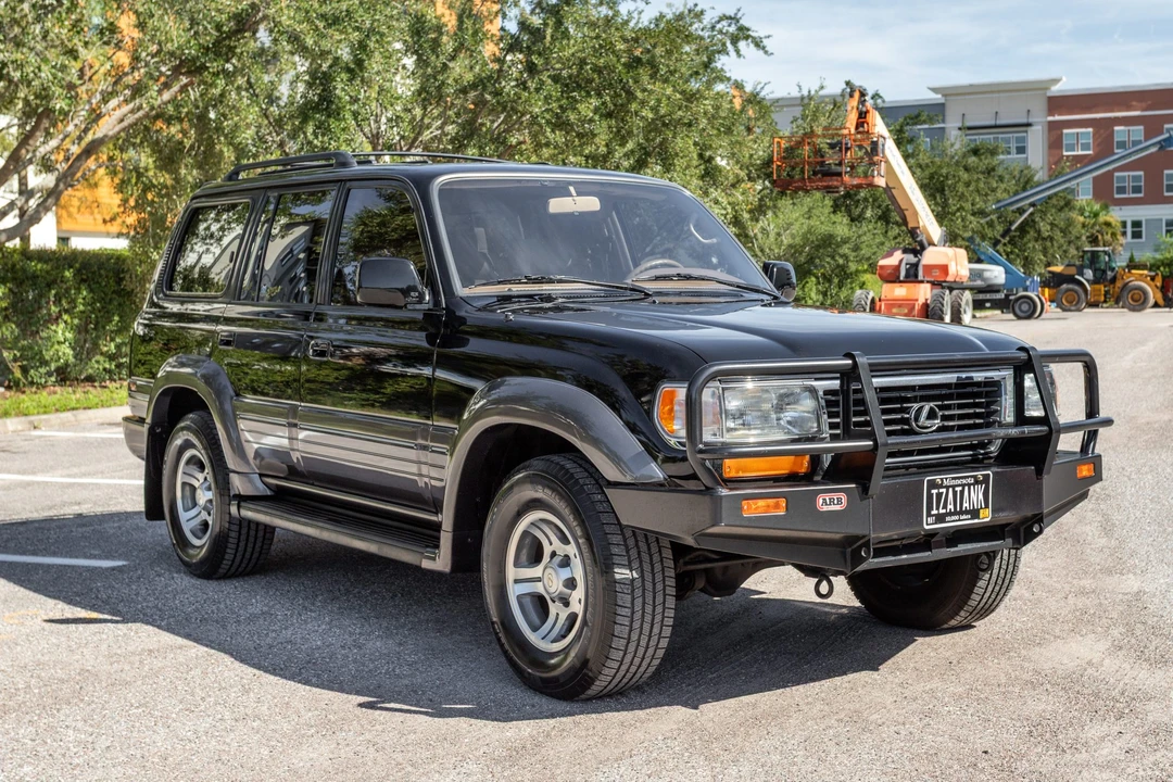 1997 Lexus LX 1st Gen - Image 9 of 31
