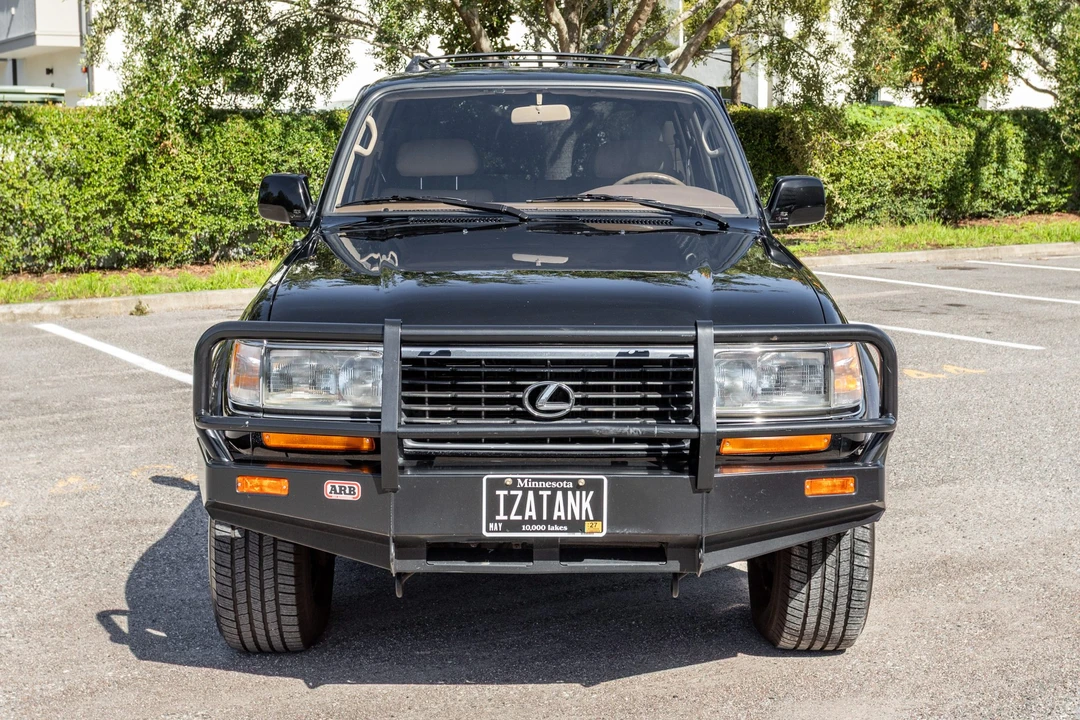 1997 Lexus LX 1st Gen - Image 11 of 31