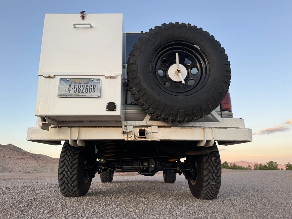 1997 Lexus LX 1st Gen - Image 12 of 31
