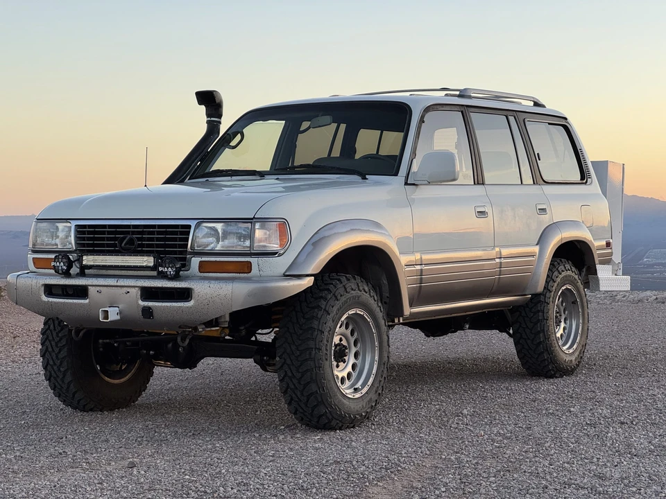 1997 Lexus LX 1st Gen - Image 2 of 31