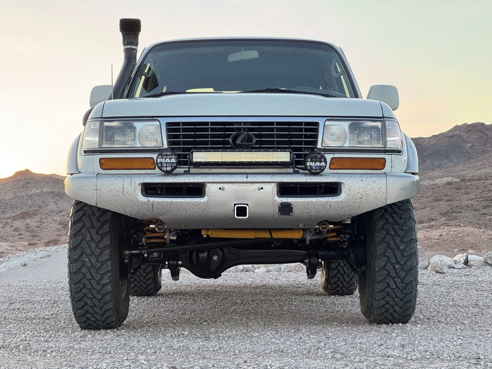 1997 Lexus LX 1st Gen - Image 7 of 31