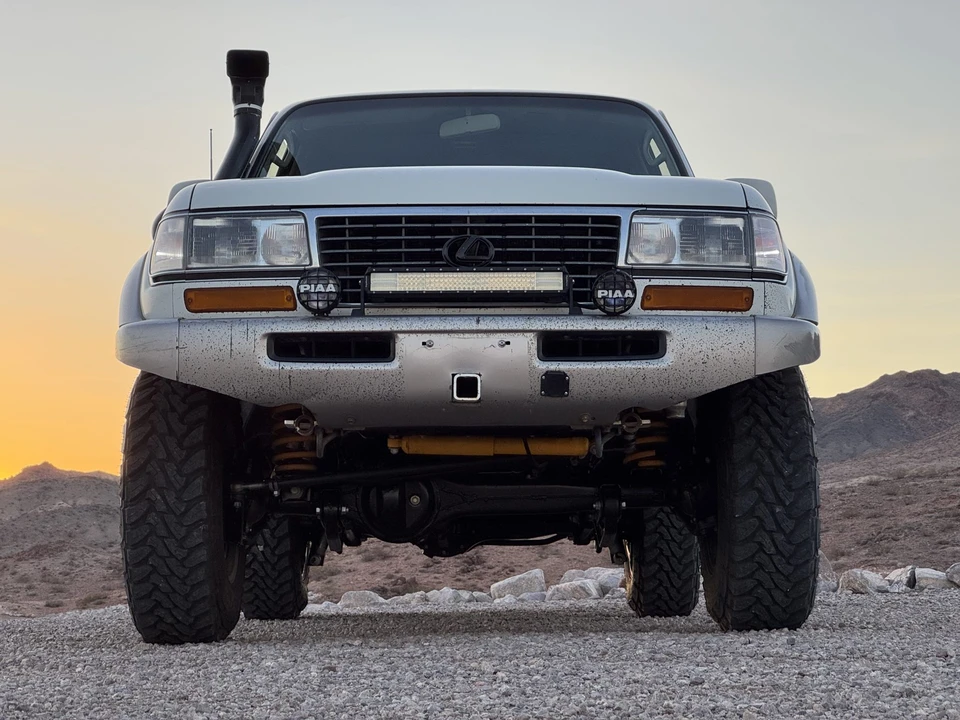 1997 Lexus LX 1st Gen - Image 6 of 31