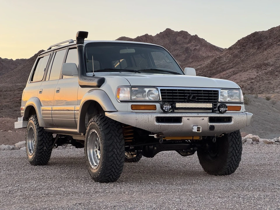 1997 Lexus LX 1st Gen - Image 8 of 31