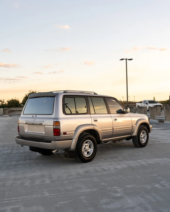 1997 Lexus LX 1st Gen - Image 13 of 31