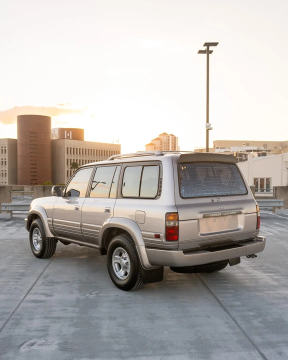 1997 Lexus LX 1st Gen - Image 16 of 31