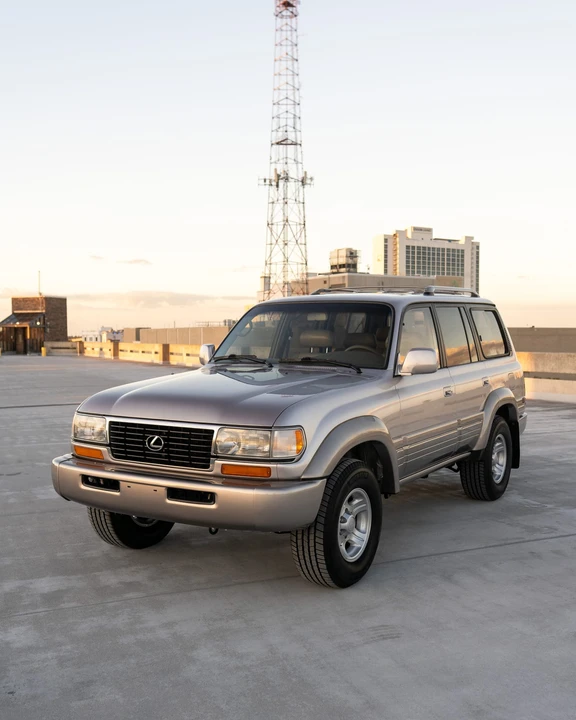 1997 Lexus LX 1st Gen - Image 20 of 31