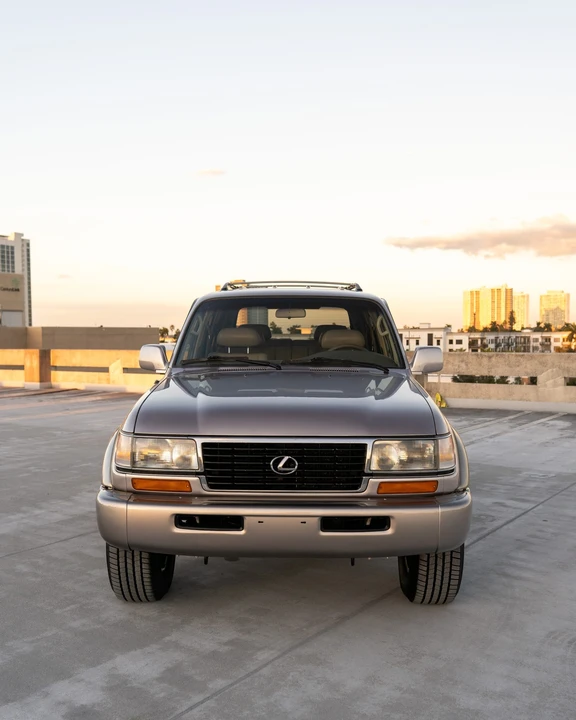 1997 Lexus LX 1st Gen - Image 22 of 31