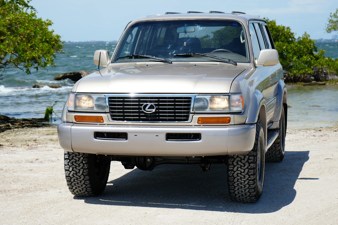 1997 Lexus LX 1st Gen - Image 3 of 31