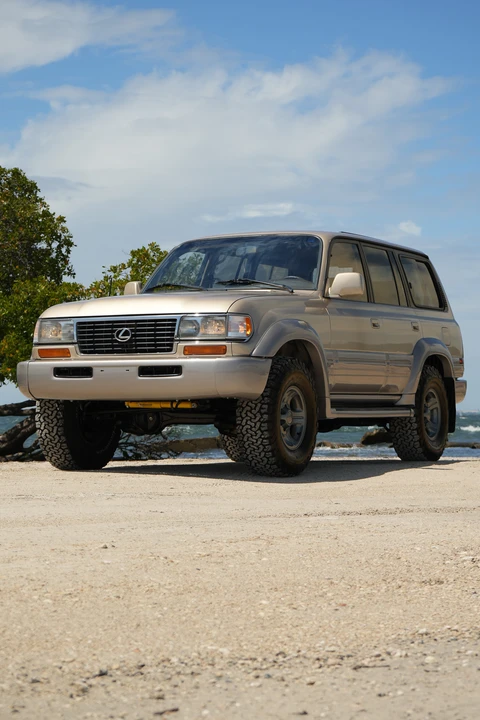 1997 Lexus LX 1st Gen - Image 6 of 31
