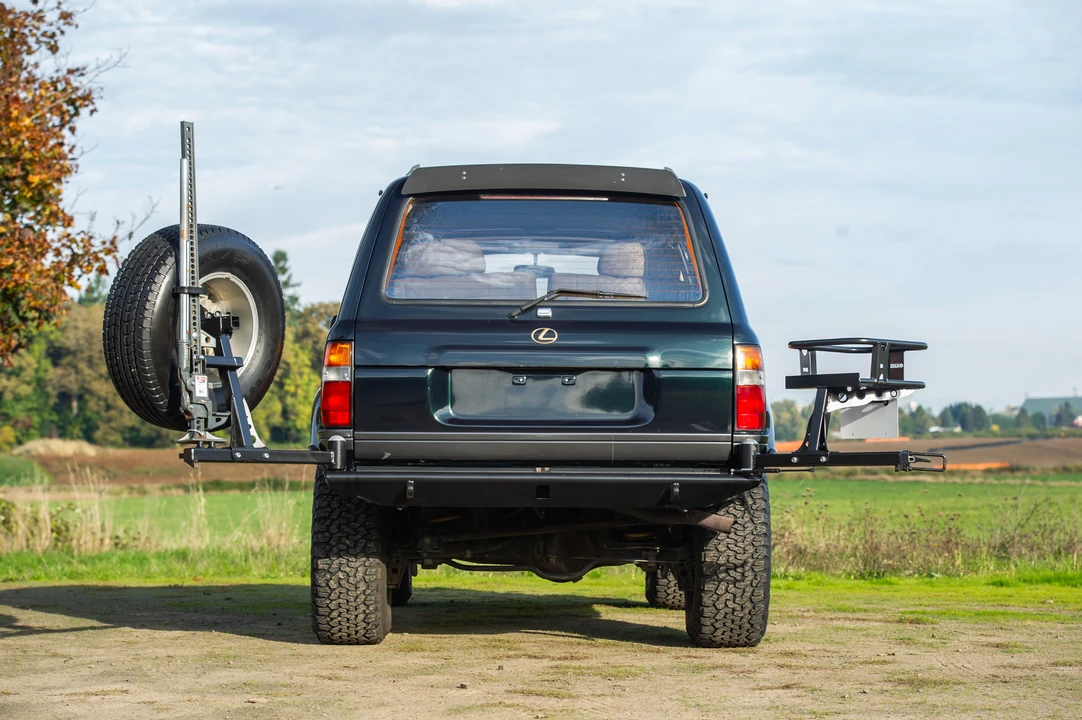 1997 Lexus LX 1st Gen - Image 23 of 31