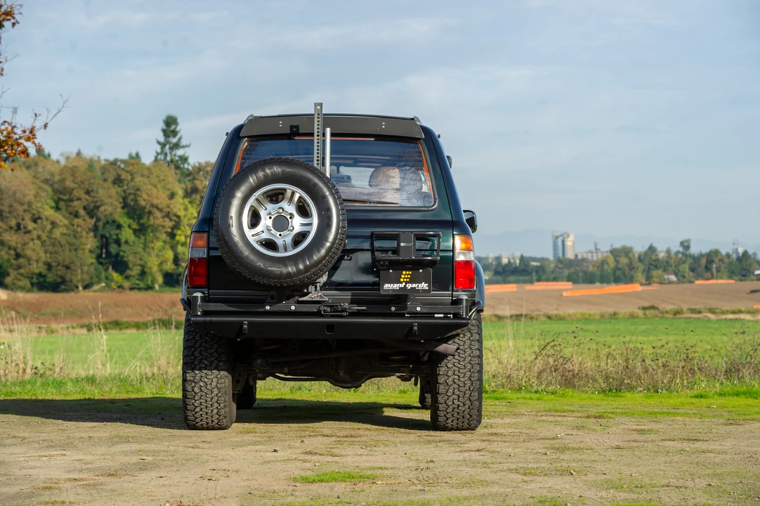 1997 Lexus LX 1st Gen - Image 12 of 31