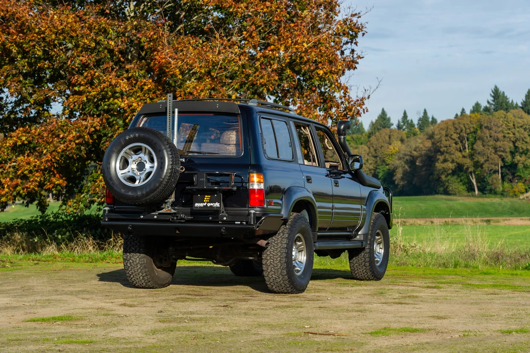 1997 Lexus LX 1st Gen - Image 13 of 31