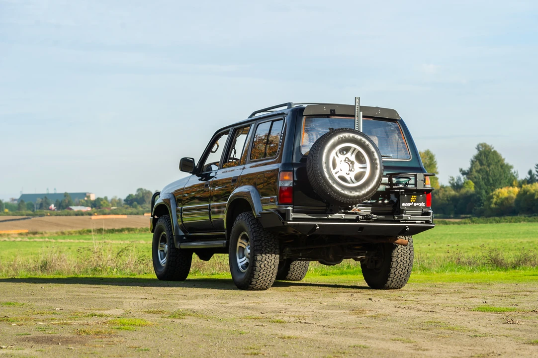 1997 Lexus LX 1st Gen - Image 11 of 31