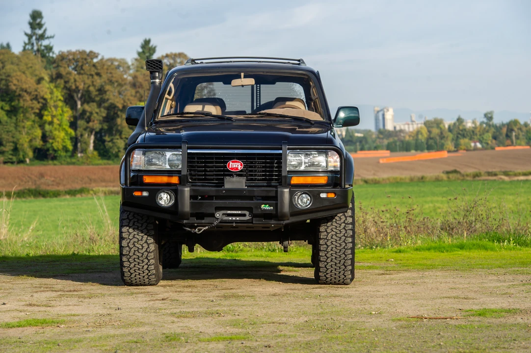 1997 Lexus LX 1st Gen - Image 22 of 31