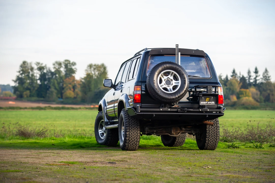 1997 Lexus LX 1st Gen - Image 9 of 31