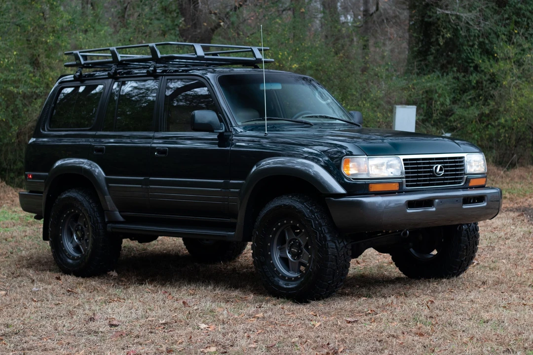 1997 Lexus LX 1st Gen - Image 3 of 31