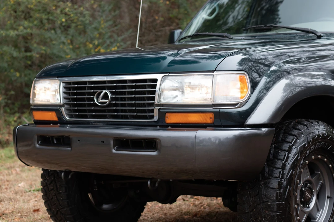 1997 Lexus LX 1st Gen - Image 18 of 31