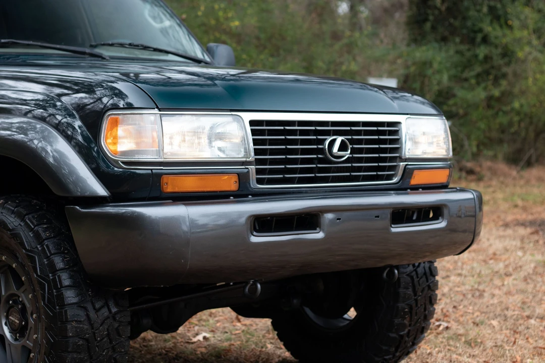 1997 Lexus LX 1st Gen - Image 17 of 31