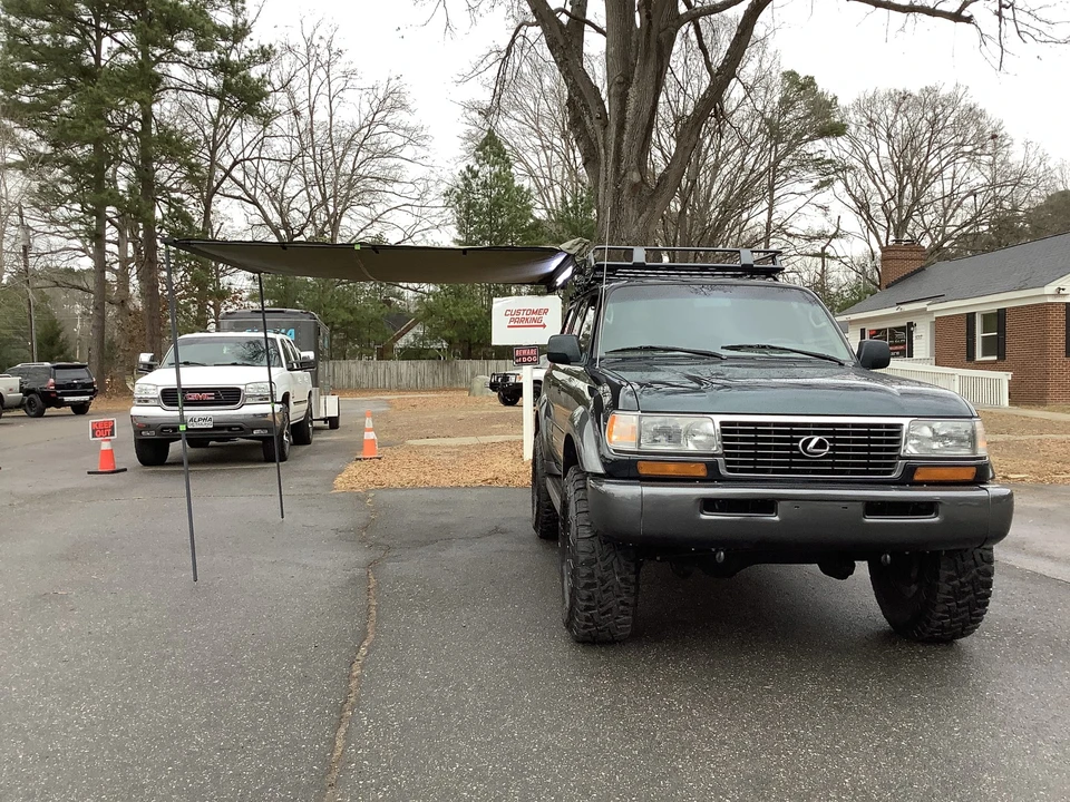 1997 Lexus LX 1st Gen - Image 15 of 31