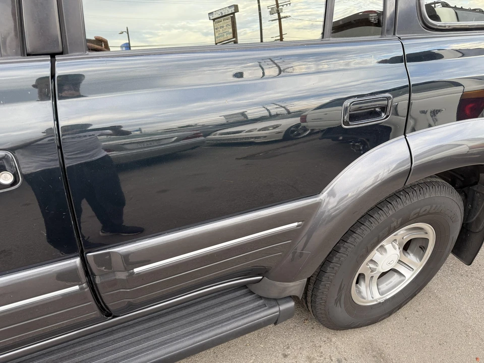 1997 Lexus LX 1st Gen - Image 21 of 31
