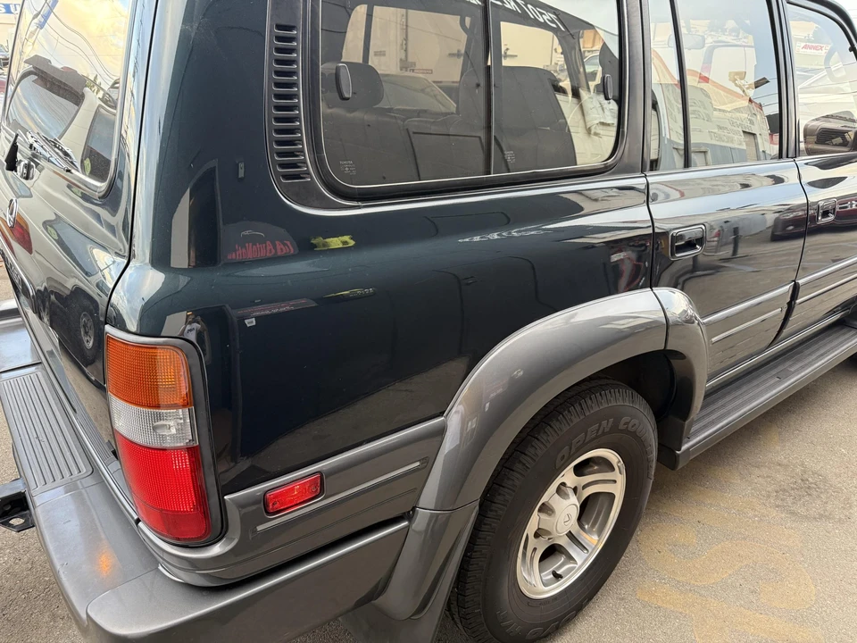 1997 Lexus LX 1st Gen - Image 14 of 31