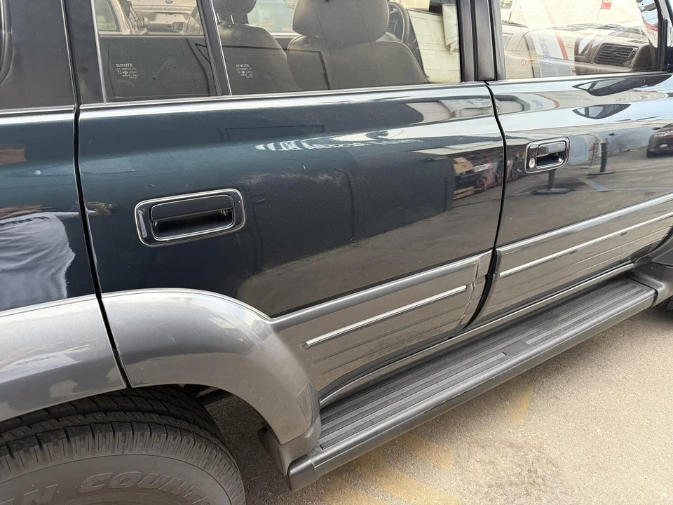 1997 Lexus LX 1st Gen - Image 15 of 31