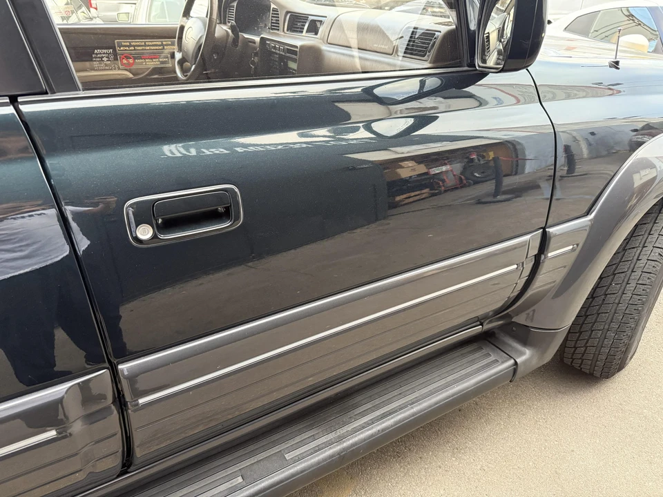 1997 Lexus LX 1st Gen - Image 16 of 31