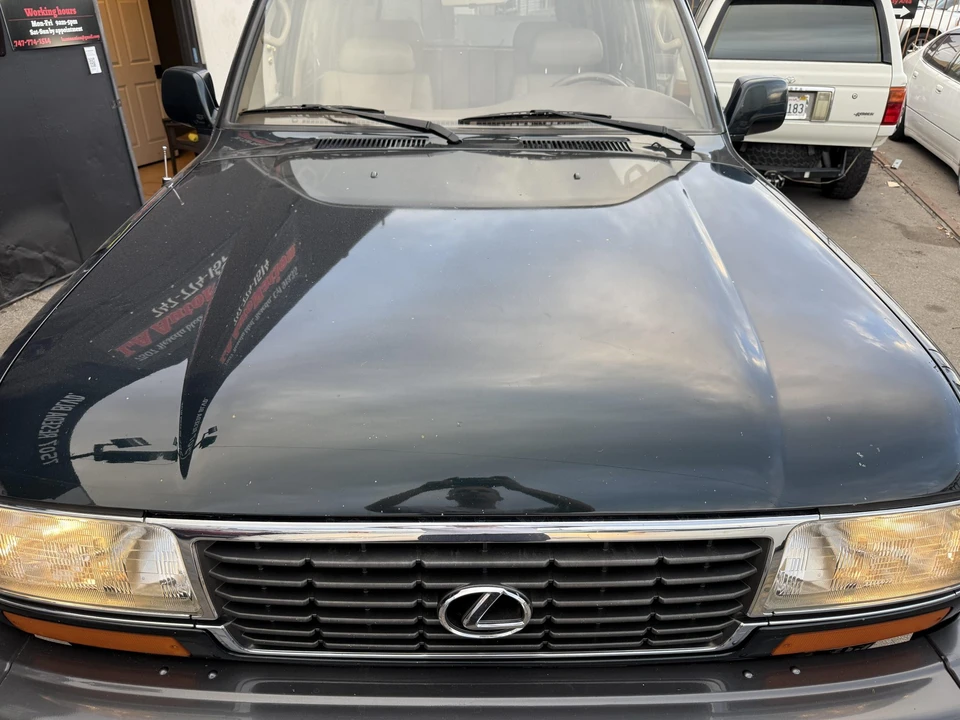 1997 Lexus LX 1st Gen - Image 18 of 31