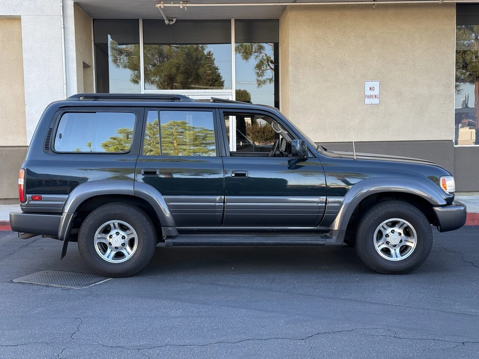 1997 Lexus LX 1st Gen - Image 8 of 31