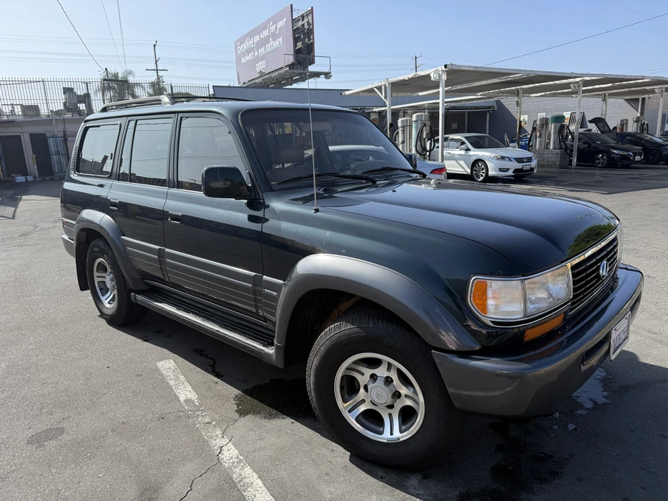 1997 Lexus LX 1st Gen - Image 9 of 31
