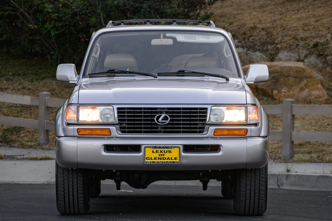 1997 Lexus LX 1st Gen - Image 6 of 31