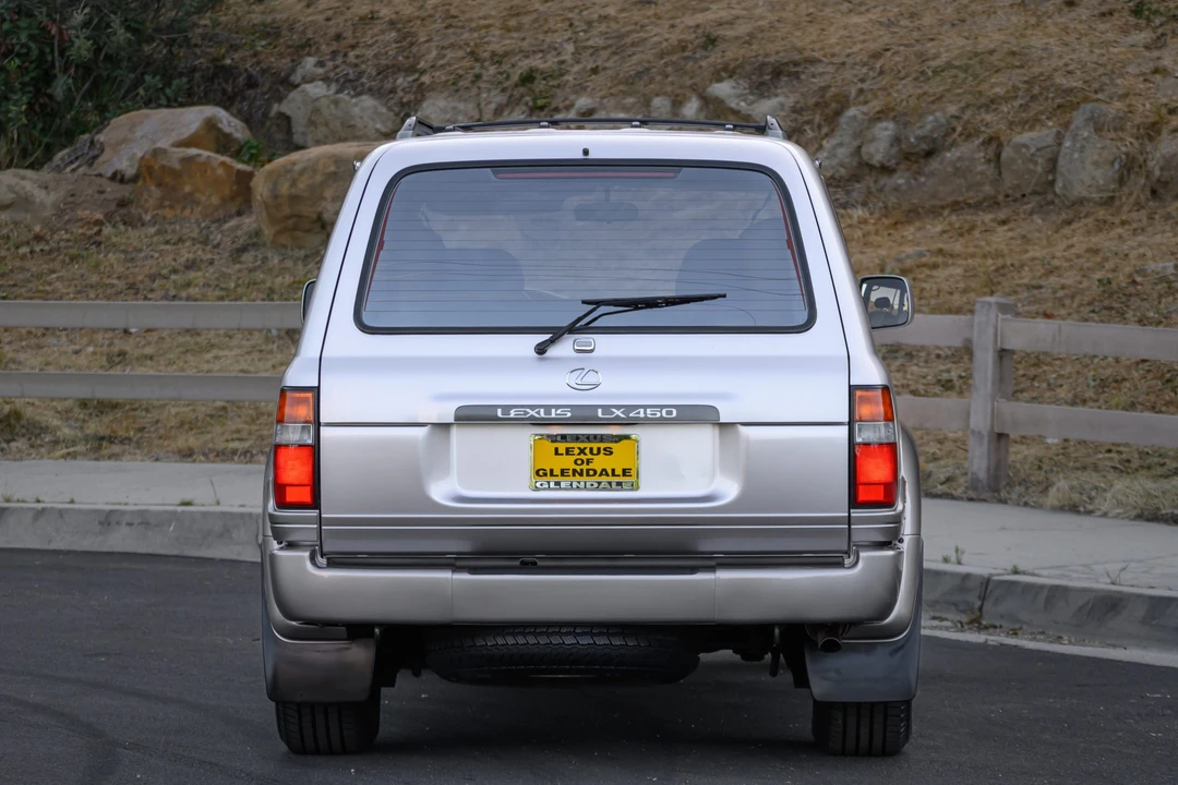 1997 Lexus LX 1st Gen - Image 16 of 31