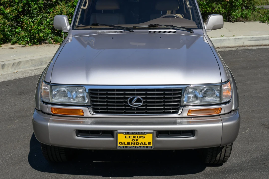 1997 Lexus LX 1st Gen - Image 23 of 31