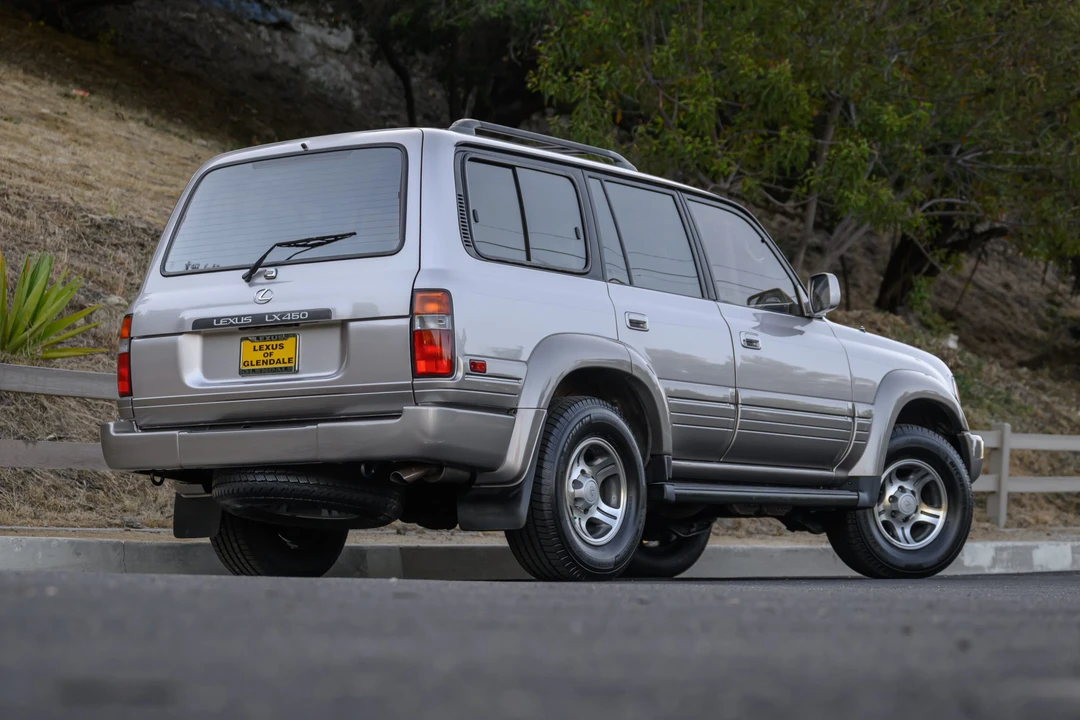 1997 Lexus LX 1st Gen - Image 14 of 31