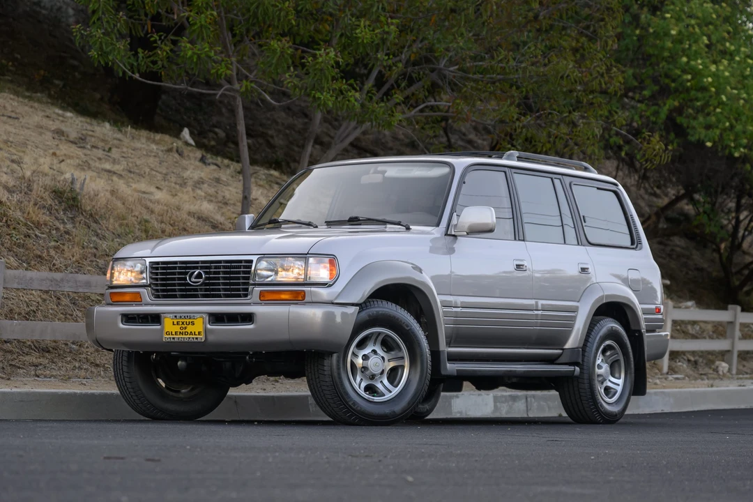 1997 Lexus LX 1st Gen - Image 2 of 31