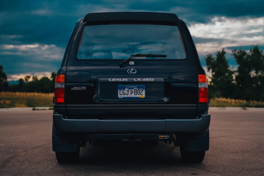 1997 Lexus LX 1st Gen - Image 13 of 31