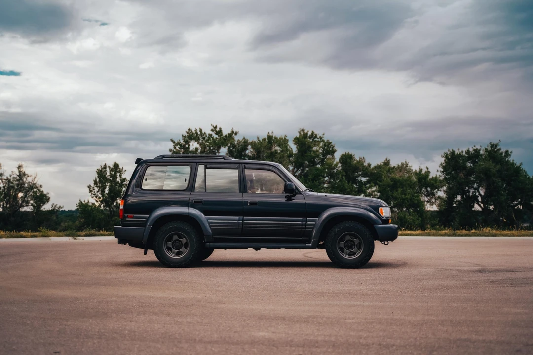 1997 Lexus LX 1st Gen - Image 10 of 31