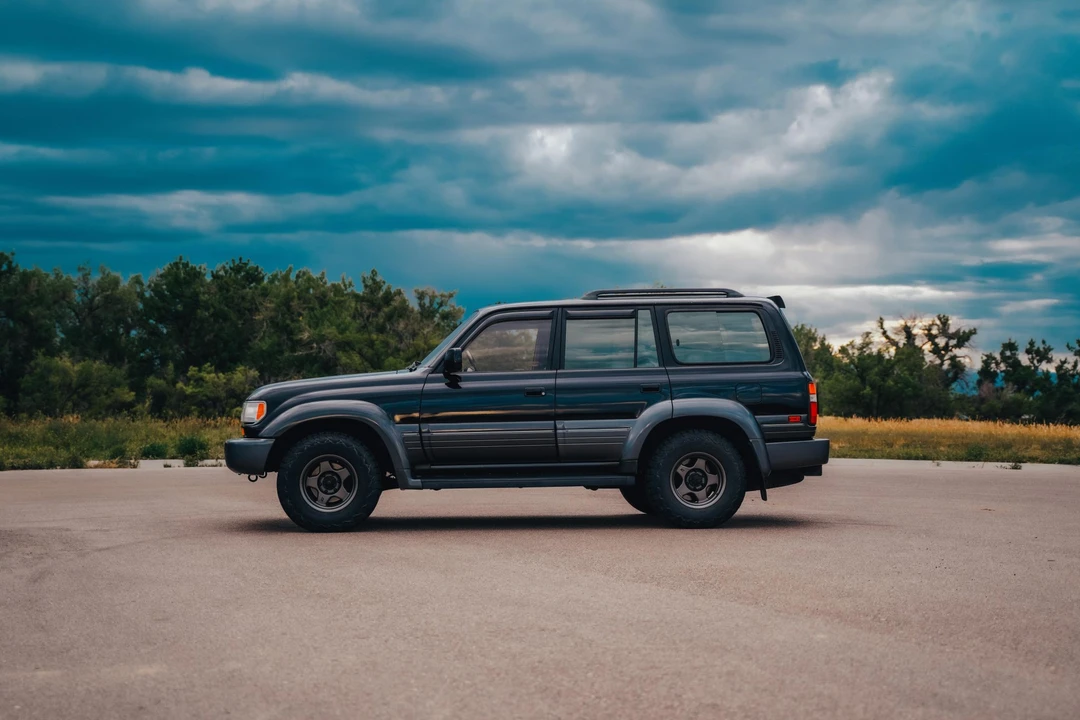 1997 Lexus LX 1st Gen - Image 16 of 31