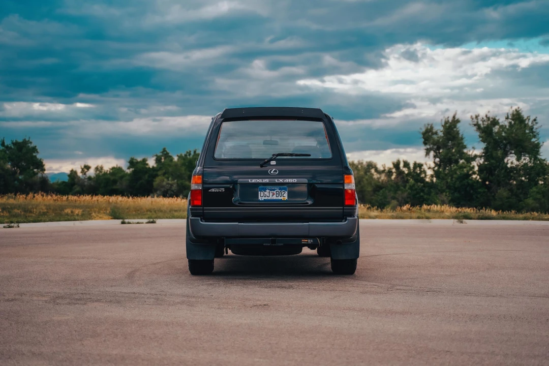 1997 Lexus LX 1st Gen - Image 12 of 31