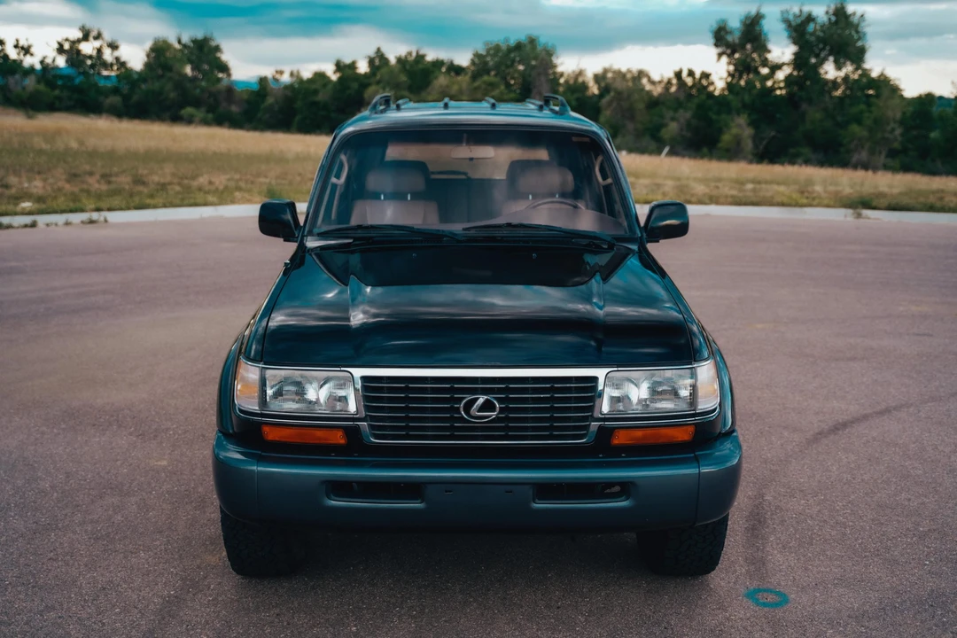 1997 Lexus LX 1st Gen - Image 5 of 31