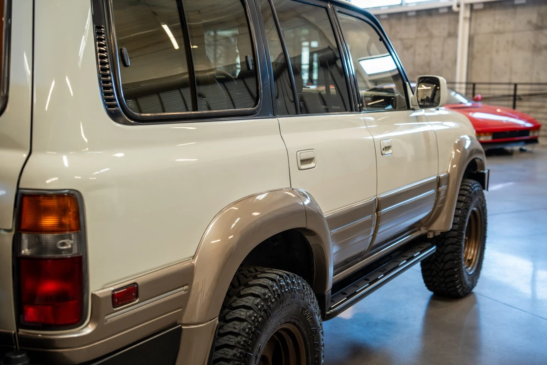 1997 Lexus LX 1st Gen - Image 21 of 31