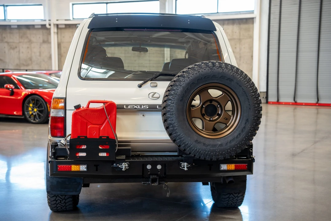 1997 Lexus LX 1st Gen - Image 7 of 31