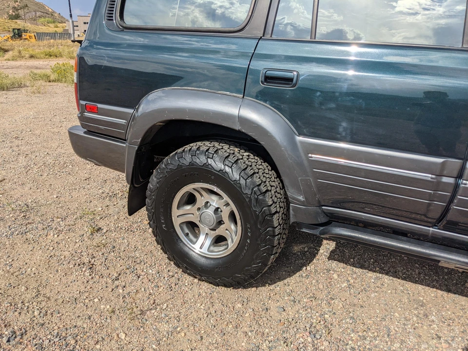 1997 Lexus LX 1st Gen - Image 12 of 31