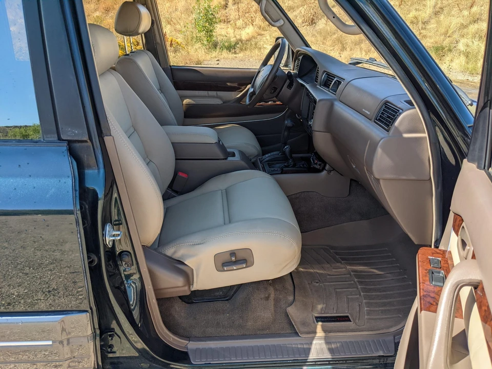 1997 Lexus LX 1st Gen - Image 21 of 31