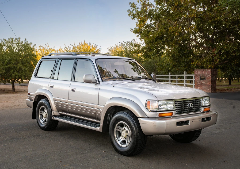 1997 Lexus LX 1st Gen - Image 2 of 31