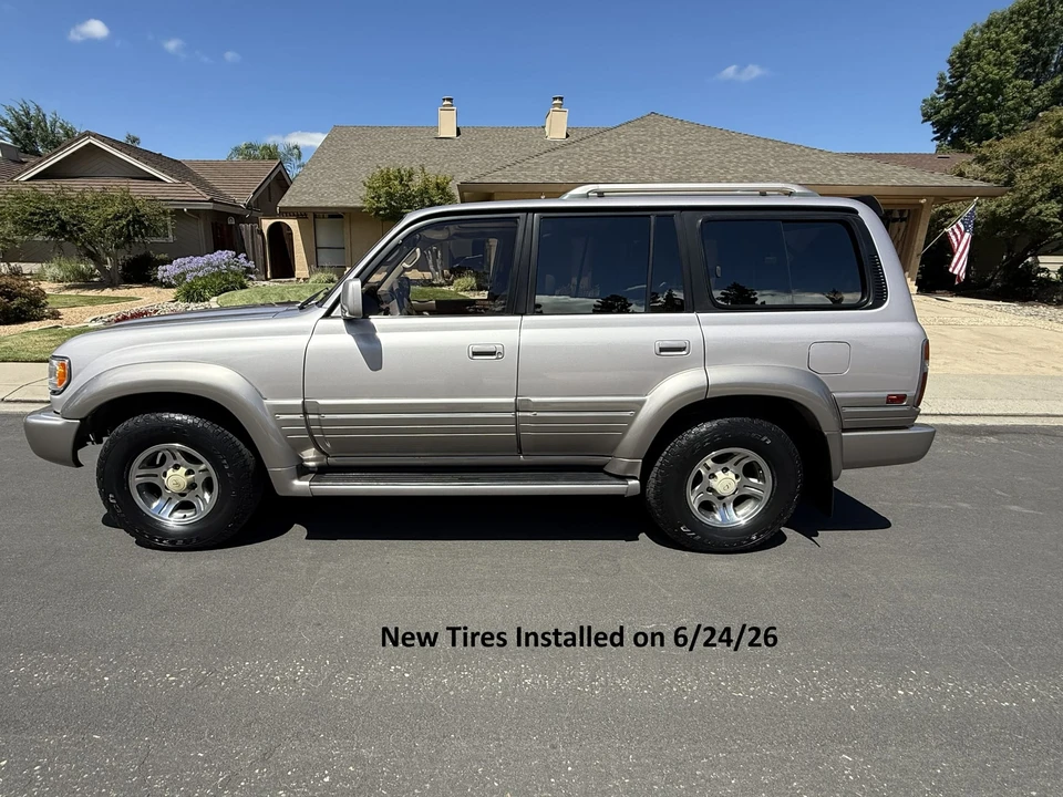 1997 Lexus LX 1st Gen - Image 14 of 31