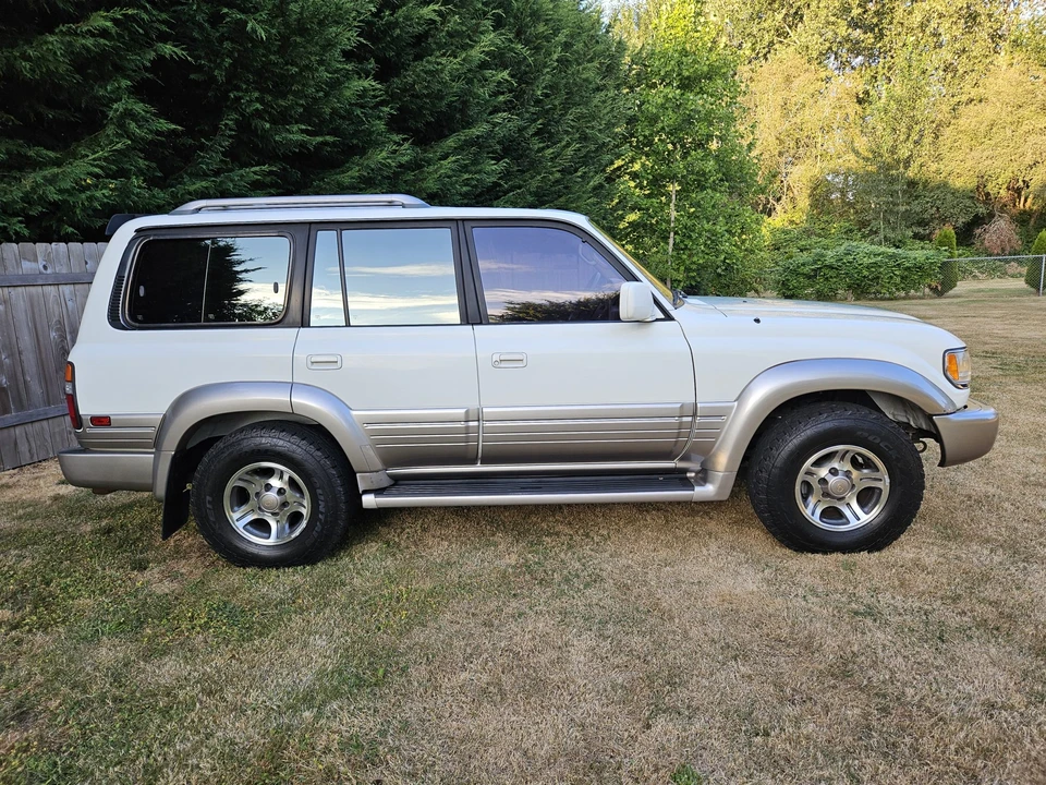 1997 Lexus LX 1st Gen - Image 8 of 31