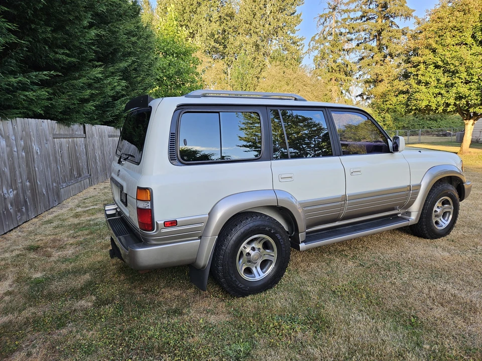 1997 Lexus LX 1st Gen - Image 9 of 31