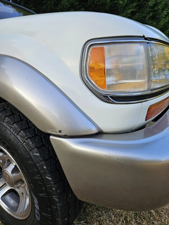 1997 Lexus LX 1st Gen - Image 15 of 31