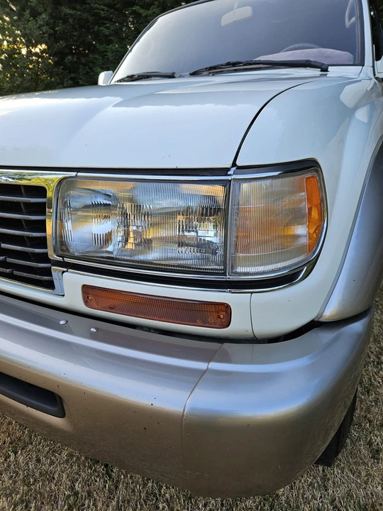 1997 Lexus LX 1st Gen - Image 17 of 31